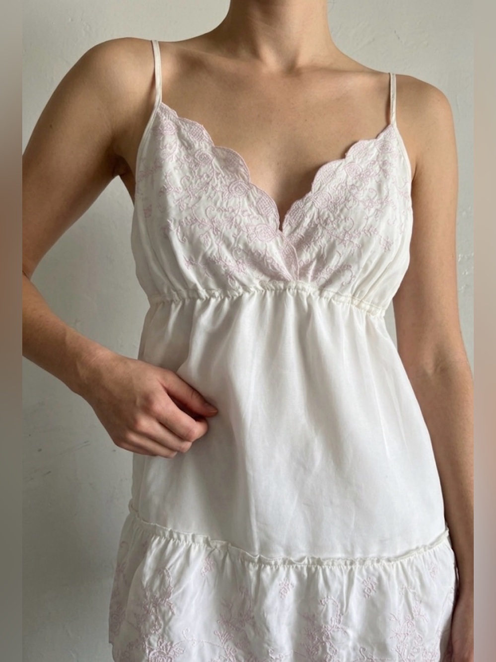 Beep White Babydoll Cami Crop Top with Pink Embroidery Size M